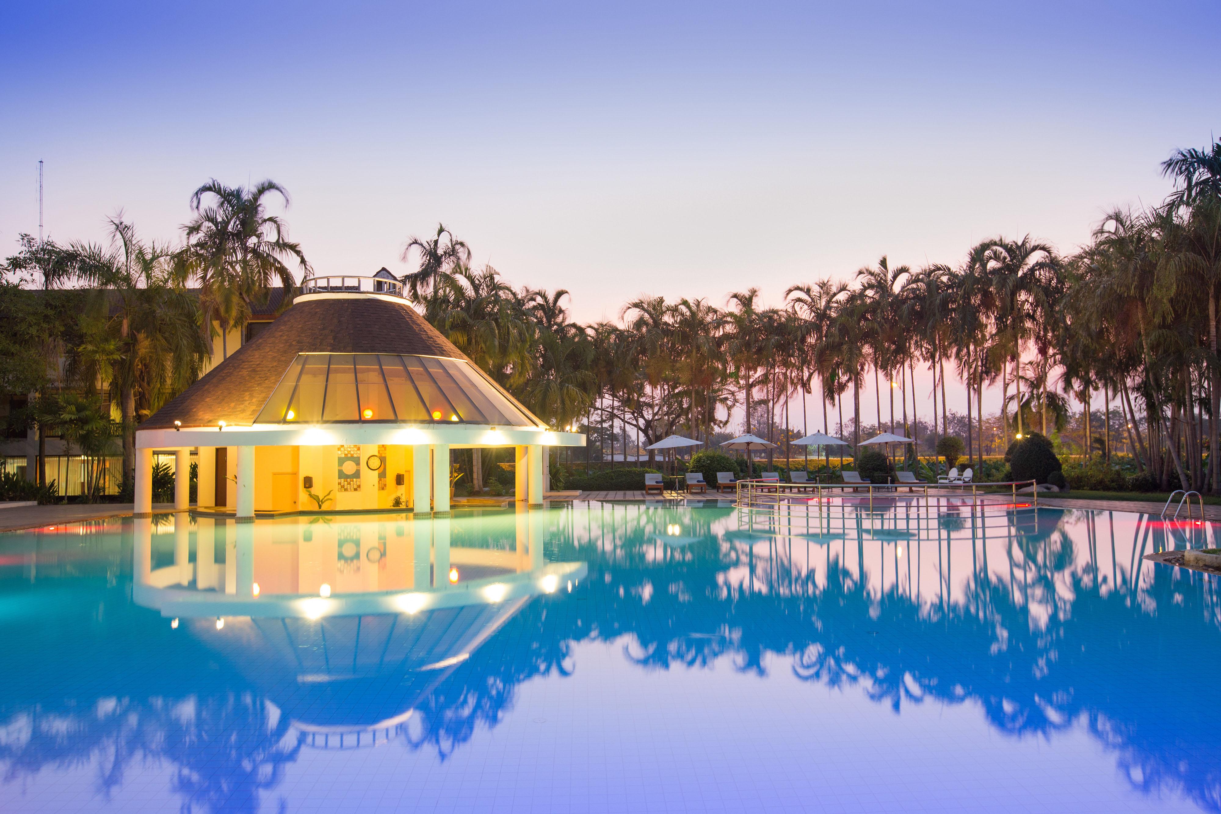 The Imperial Hotel & Convention Centre Phitsanulok Exterior foto